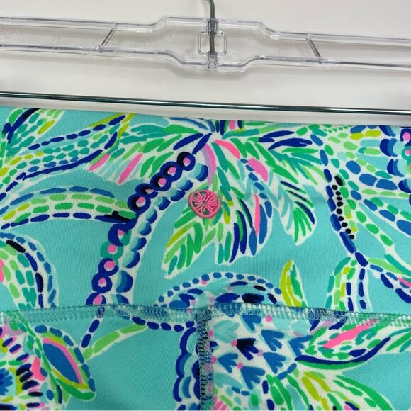 Lily Pulitzer Luxletic Weekender High Rise Midi Bermuda Blue Turtle size XS NWT - Picture 3 of 15